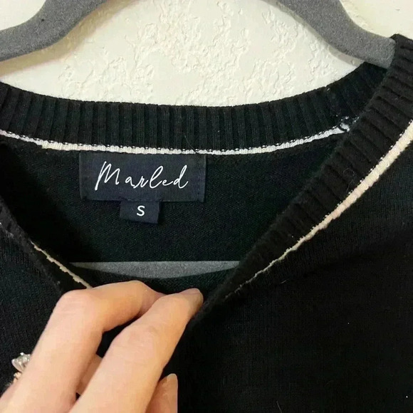 Black Sweater Cream Trim Button Detail Sweater size small - Picture 3 of 6